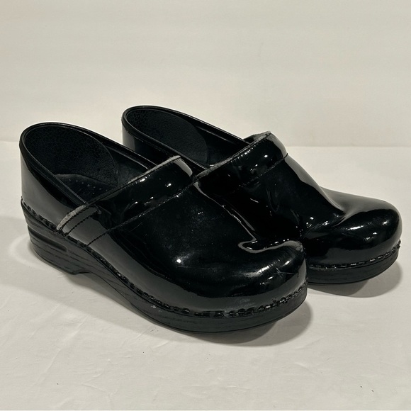 Dansko Professional Black Patent Leather Clogs Shoes Women's EU 38/US 7.5-8 - Picture 3 of 12